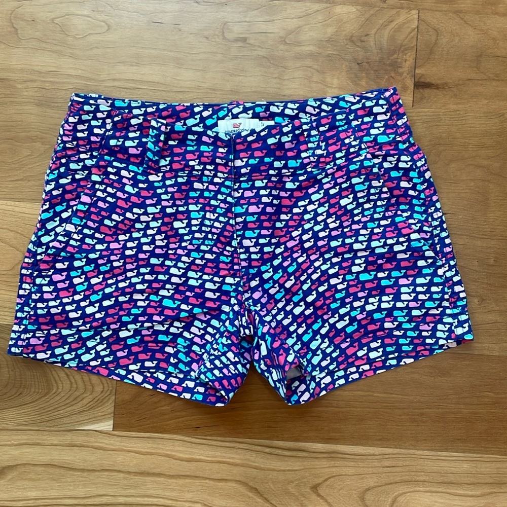 Vineyard Vines Shorts size 00